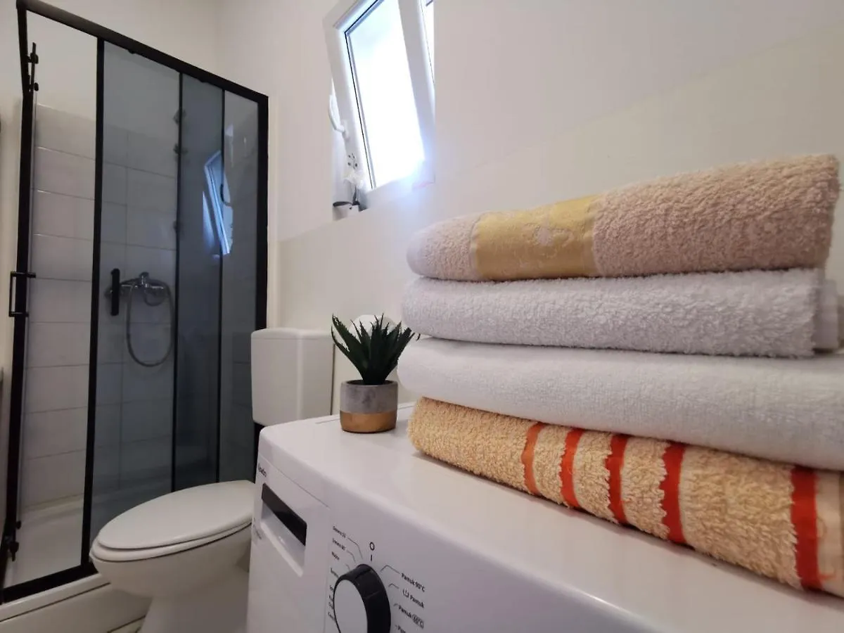 Priska Apartment Kaštela