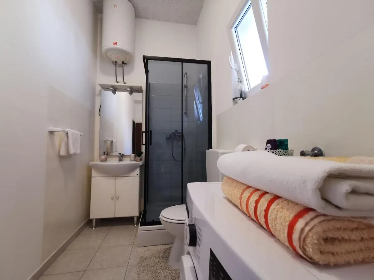Priska Apartment Kastela 0*,